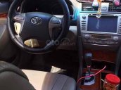 Bán Toyota Camry năm 2010, màu xám còn mới