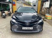 Xe Toyota Camry năm 2019, màu đen, nhập khẩu nguyên chiếc còn mới