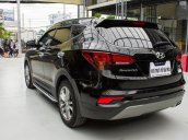 Cần bán xe Hyundai Santa Fe 2018, màu đen xe gia đình
