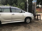 Cần bán xe Toyota Innova sản xuất năm 2006 xe gia đình, giá tốt