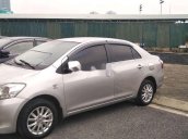 Cần bán Toyota Vios đời 2013, màu bạc số sàn 