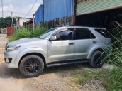 Bán ô tô Toyota Fortuner năm 2016, màu bạc số sàn, máy dầu