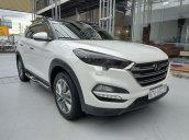 Cần bán gấp Hyundai Tucson sản xuất 2019, nhập khẩu nguyên chiếc còn mới