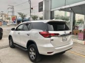 Cần bán Toyota Fortuner đời 2019, màu trắng, xe nhập số tự động, giá tốt