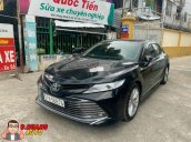 Bán Toyota Camry sản xuất 2019, nhập khẩu còn mới