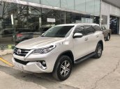 Cần bán Toyota Fortuner đời 2019, màu trắng, xe nhập số tự động, giá tốt