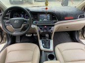 Cần bán lại xe Hyundai Elantra sản xuất 2018, màu vàng số tự động, 578 triệu