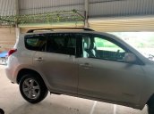 Cần bán xe Toyota RAV4 sản xuất năm 2006, nhập khẩu nguyên chiếc, giá tốt