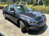 Vw Passat Bluemotion High màu xám - Sở hữu xe Đức dễ dàng - Khuyến mãi giá tốt