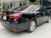 Bán xe Toyota Camry 2.0E 2018, màu đen cực chất