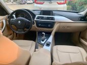 Bán BMW 320i 2013, model 2014, màu bạc