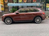 Bán xe Porsche Cayenne đời 2011, màu đỏ