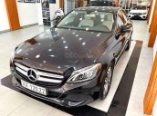 Cần bán xe Mercedes C200 sản xuất năm 2017, màu đen