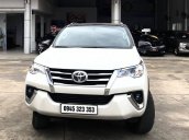 Bán Toyota Fortuner 2020, màu trắng còn mới