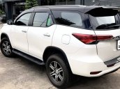 Bán Toyota Fortuner 2020, màu trắng còn mới