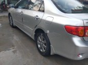 Cần bán Toyota Corolla Altis sản xuất 2010, màu bạc, nhập khẩu nguyên chiếc