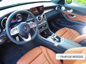 Cần bán gấp với giá ưu đãi nhất chiếc Mercedes C300 model 2020 xe còn mới hoàn toàn