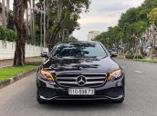 Cần bán gấp với giá ưu đãi nhất chiếc Mercedes-Benz E250 đời 2018, xe còn mới
