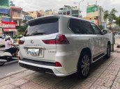 Xe Lexus LX sản xuất 2015, màu trắng, nhập khẩu nguyên chiếc còn mới