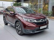 Cần bán Honda CR V sản xuất năm 2017, màu đỏ, xe gia đình