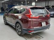 Cần bán Honda CR V sản xuất năm 2017, màu đỏ, xe gia đình