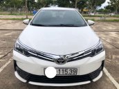 Cần bán lại xe Toyota Corolla Altis sản xuất năm 2017, màu trắng, số tự động, 555tr