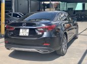 Bán Mazda 6 2019, màu đen full Options