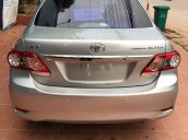 Bán gấp chiếc Toyota Corolla Altis sản xuất 2012, xe còn mới giá cực ưu đãi