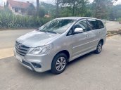 Bán Toyota Innova 2015, màu bạc, có bảo hành