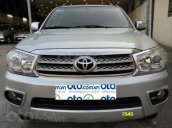 Cần bán gấp với giá ưu đãi nhất chiếc Toyota Fortuner 2.7V 4x4 AT 2009 xe chính chủ còn mới