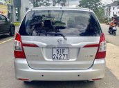 Bán Toyota Innova 2015, màu bạc, có bảo hành