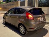 Cần bán Ford Fiesta năm sản xuất 2014, màu xám như mới