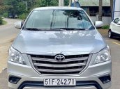 Bán Toyota Innova 2015, màu bạc, có bảo hành