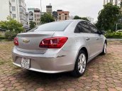 Cần bán lại xe Chevrolet Cruze năm sản xuất 2017, màu bạc còn mới, 432tr