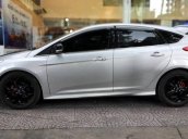 Cần bán Ford Focus đời 2013, màu bạc