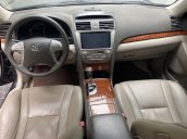 Cần bán gấp Toyota Camry năm sản xuất 2011, xe chính chủ giá ưu đãi