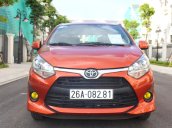 Bán nhanh Toyota Wigo đời 2018, màu cam, máy xăng