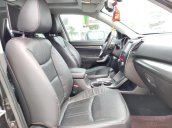 Cần bán xe Kia Sorento đời 2015, màu đen, số tự động