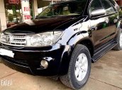 Bán Toyota Fortuner năm sản xuất 2010, màu đen số sàn