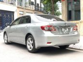 Cần bán xe Toyota Corolla Altis 2.0V đời 2013, màu bạc