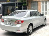 Cần bán xe Toyota Corolla Altis 2.0V đời 2013, màu bạc