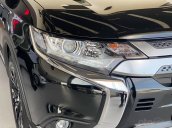 Bán xe Mitsubishi Outlander SX 2020, màu đen, số tự động