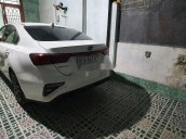Bán xe Kia Cerato đời 2019, màu trắng chính chủ, giá chỉ 590 triệu