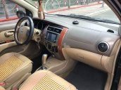 Bán Nissan Grand livina năm 2012, màu đen số tự động