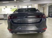 New Mazda 3 Luxury 2.5L, tặng phụ kiện cao cấp, hỗ trợ vay trả góp, giá cực tốt