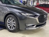 New Mazda 3 Luxury 2.5L, tặng phụ kiện cao cấp, hỗ trợ vay trả góp, giá cực tốt