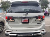 Cần bán gấp Toyota Fortuner năm 2016, màu trắng còn mới