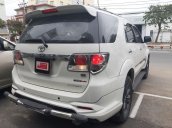 Cần bán gấp Toyota Fortuner năm 2016, màu trắng còn mới