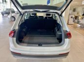 Tiguan Luxury màu trắng - dẫn động 4 bánh - Nhập khẩu 100% - Ưu đãi tháng 11 lên đến 120 triệu và nhiều quà tặng phụ kiện