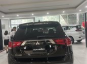 Mitsubishi Outlander giá rẻ nhất miền Bắc - Ưu đãi ngập tràn - Tặng 100% thuế